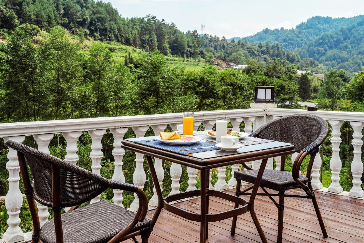 Whispering Mountains Boutique Hotel Zhangjiajie Exterior photo